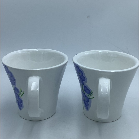 Two Pottery Barn Blue Flower Mugs - Picture 3 of 8